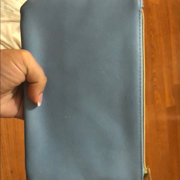 Clutch - Picture 2 of 3